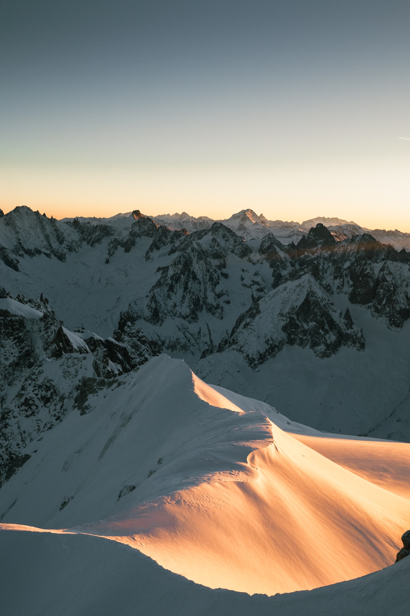 Coucher de soleil sur les arêtes de l’Aiguille du Midi